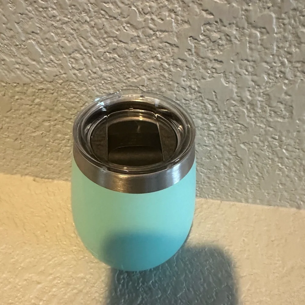 Yeti wine tumbler